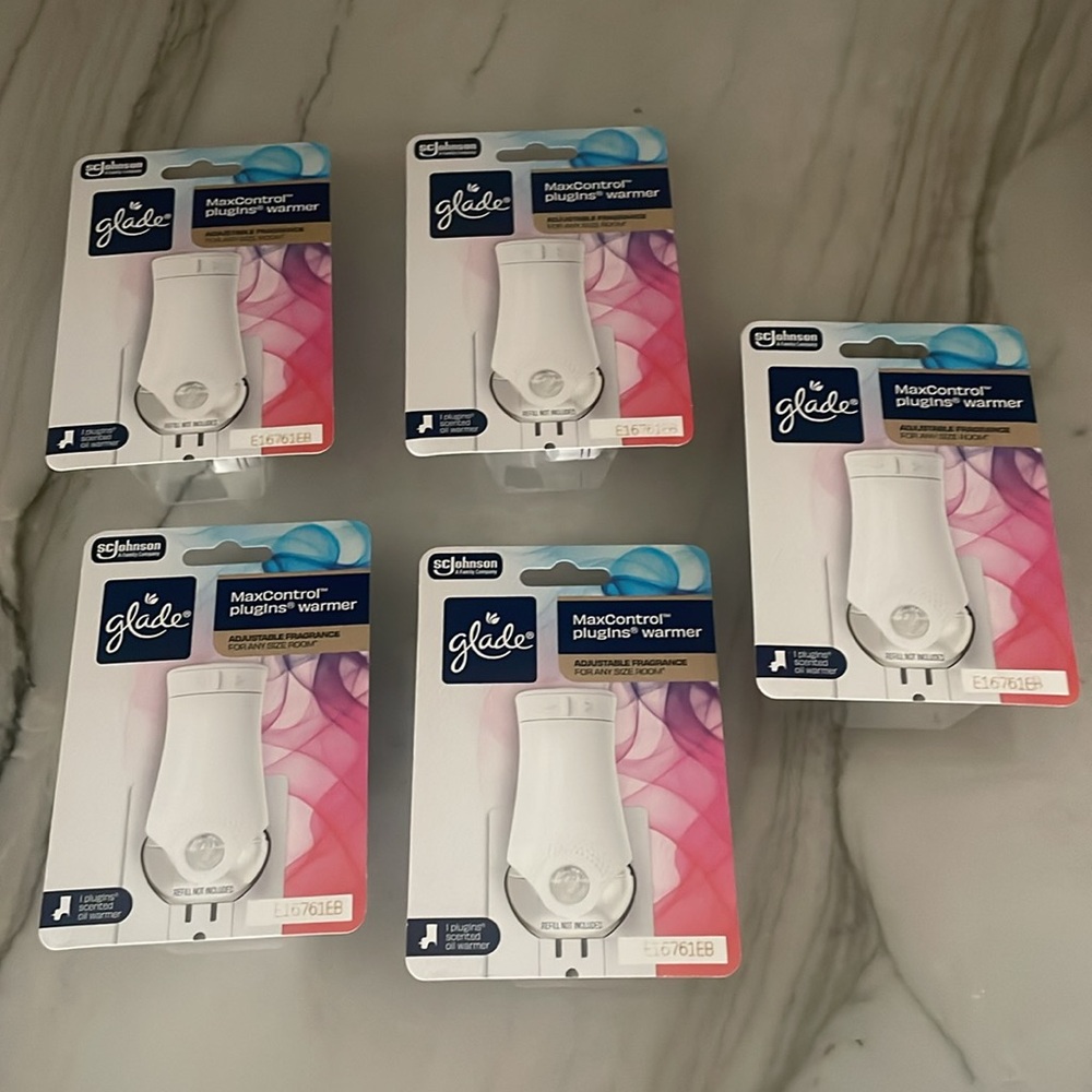 Glade PlugIns Warmer – Set of 5 (New in Package)